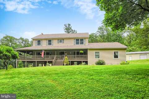 3700 LEHNENBERG ROAD, RIEGELSVILLE, PA 18077