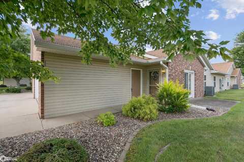 620 Layne Dr Unit 2, West Burlington, IA 52655