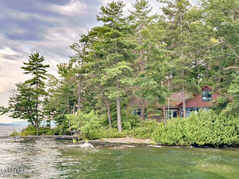 4 Oahu Island, Bolton, NY 12814