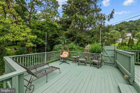 11 PARK LANE, READING, PA 19606