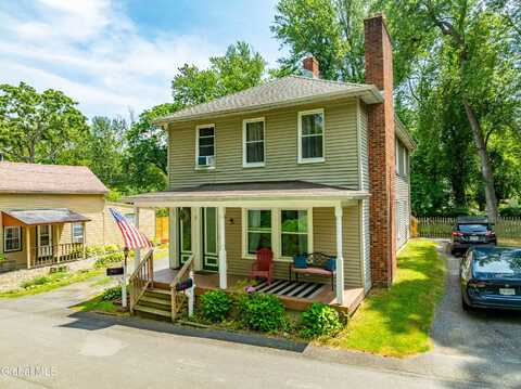 5 Bacon Lane, Colonie, NY 12211