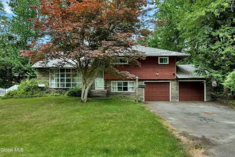 1929 Hexam Road, Niskayuna, NY 12309