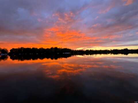 6240 S 085 W Messick Lake, Wolcottville, IN 46795