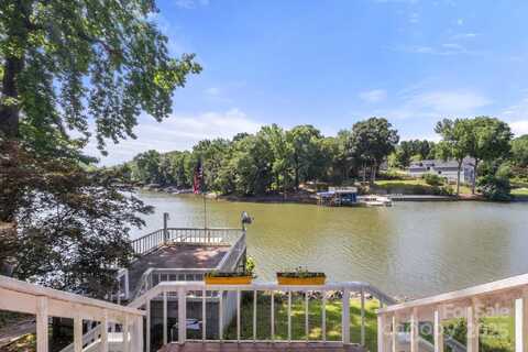 7645 Buckland Road, Charlotte, NC 28278