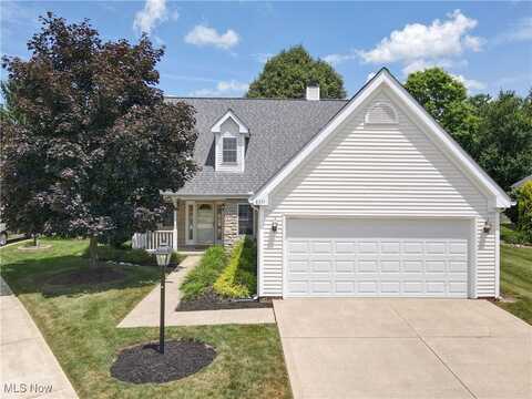 8531 Creekside Drive, Sagamore Hills, OH 44067