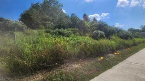 2771 Superior Drive, Green, OH 44685