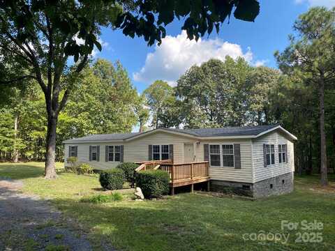 176 Hunters Glen Road, Troy, NC 27371