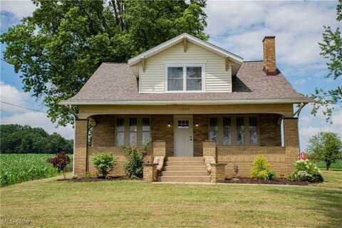 13929 Louisville Street NE, Paris, OH 44669