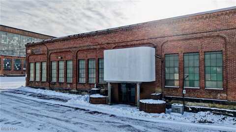 201 Wetmore Avenue SE unit: 211, Massillon, OH 44646