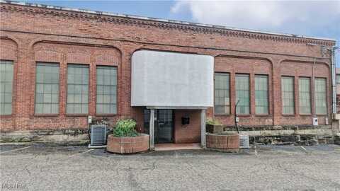 201 Wetmore Avenue SE unit: 211, Massillon, OH 44646