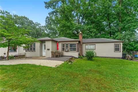 151 Parkgate Avenue, Austintown, OH 44515
