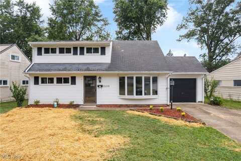 3139 Prior Drive, Cuyahoga Falls, OH 44223