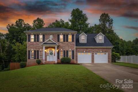 2640 Ironwood Drive, Hickory, NC 28602
