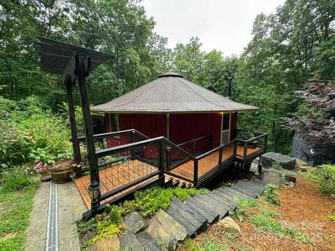 78 Bryant Road, Swannanoa, NC 28778