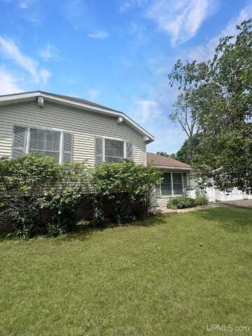 4640 Wabash, Quinnesec, MI 49876