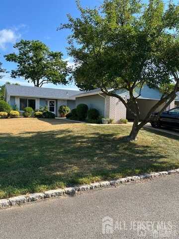 402 Metuchen Drive, Monroe, NJ 08831