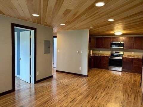 145 Essex Ave, Gloucester, MA 01930