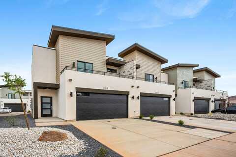4153 S Baywood Dr, Washington, UT 84780
