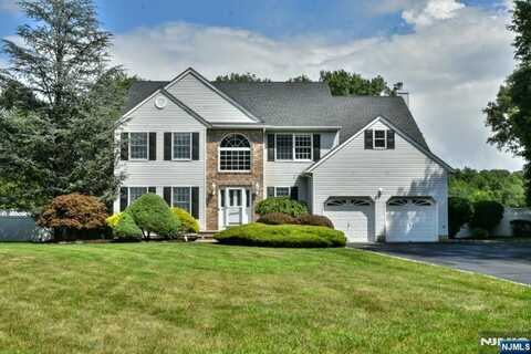 30 Sleepy Hollow Drive, Jefferson Township, NJ 07438
