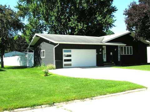 426 Poplar Street, Osage, IA 50461