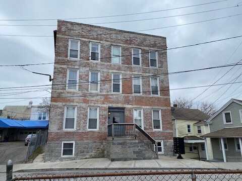 40 Pearl Street, New London, CT 06320