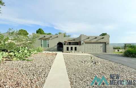 915 Fountain Drive, Carlsbad, NM 88220
