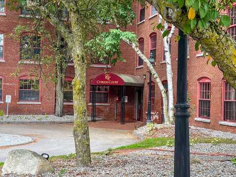 335 Cypress Street, Manchester, NH 03103