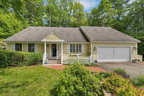 10 Cedar Drive, Wolfeboro, NH 03894