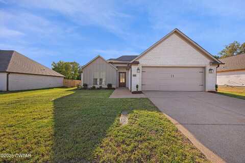 440 Fairway Boulevard, Jackson, TN 38305