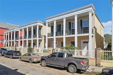1216 CHARTRES Street, New Orleans, LA 70116