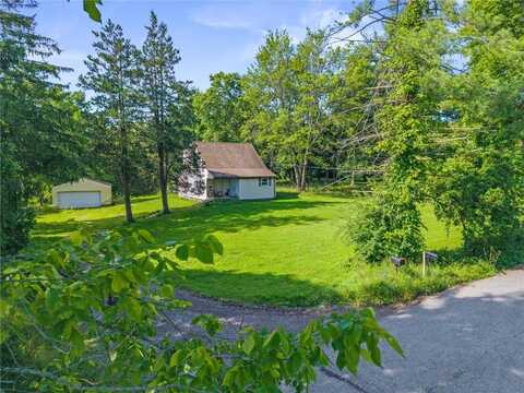 32 Spring Hill Ln, Shenango Twp, PA 16101
