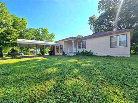 305 Chronister Avenue, Drumright, OK 74030