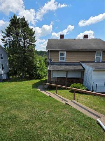 24 Birch Way, Cecil, PA 15317