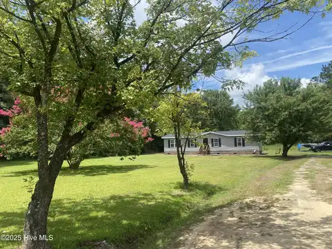 7641 Joe Brown Highway N, Bladenboro, NC 28320