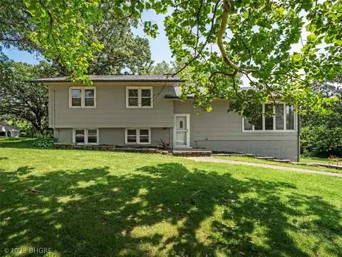 1256 Illinois Drive, Knoxville, IA 50138