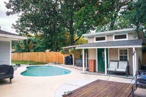 603 NE Merioneth Drive, Fort Walton Beach, FL 32547