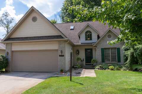 2151 Woodland Estates Dr, Elkhart, IN 46514