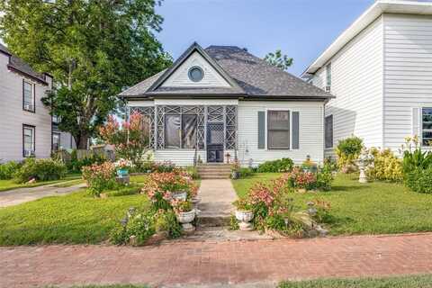 626 W Chestnut Street, Denison, TX 75020