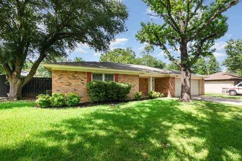 8613 Crestview Drive, North Richland Hills, TX 76182
