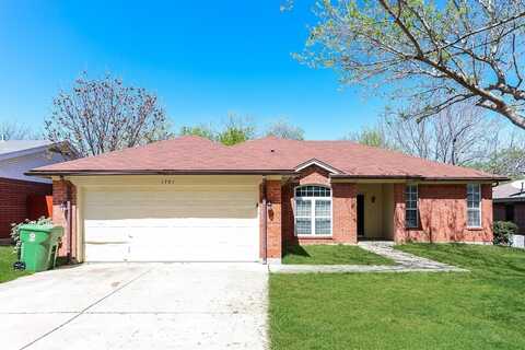1701 Oxford Drive, Mansfield, TX 76063