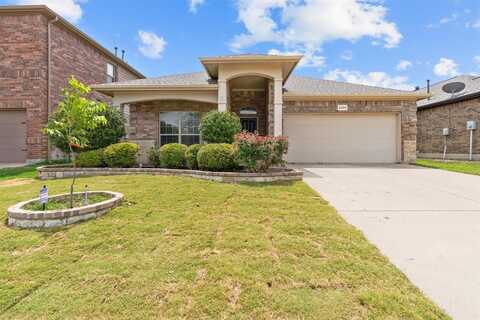 2200 Frosted Willow Lane, Fort Worth, TX 76177