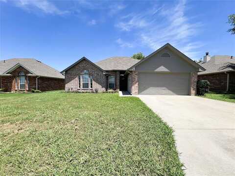 2005 Laney Drive, Sanger, TX 76266