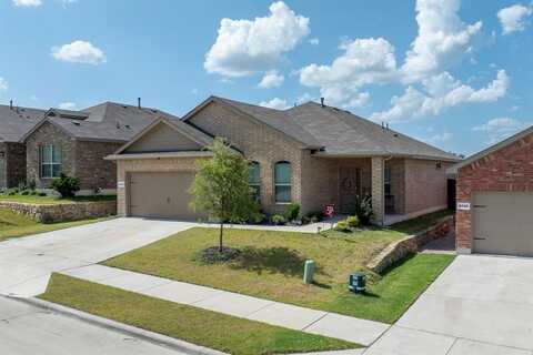 9712 Cherryville Road, Fort Worth, TX 76108