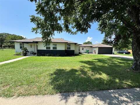 409 Mockingbird Lane, Chico, TX 76431