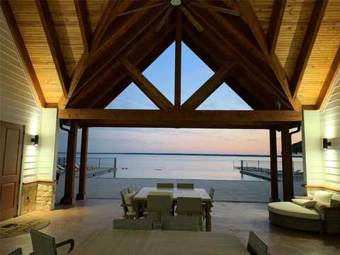 665 Calmwater Court, Mabank, TX 75143