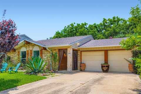 1302 N San Saba Street, Grand Prairie, TX 75052