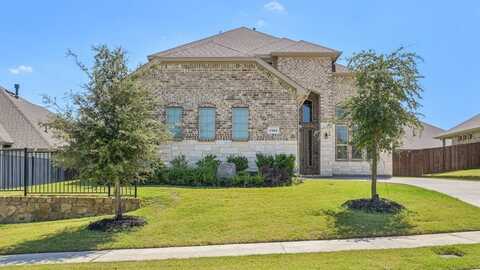 1105 Whispering Hill Drive, Mansfield, TX 76063