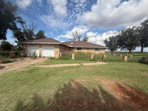 909 Railroad St., Rochester, TX 79544