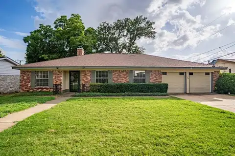 1905 Cimarron Trail, Hurst, TX 76054