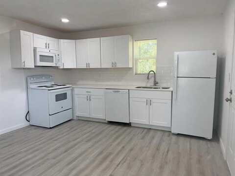 320 T A Carroll Avenue, Corsicana, TX 75110